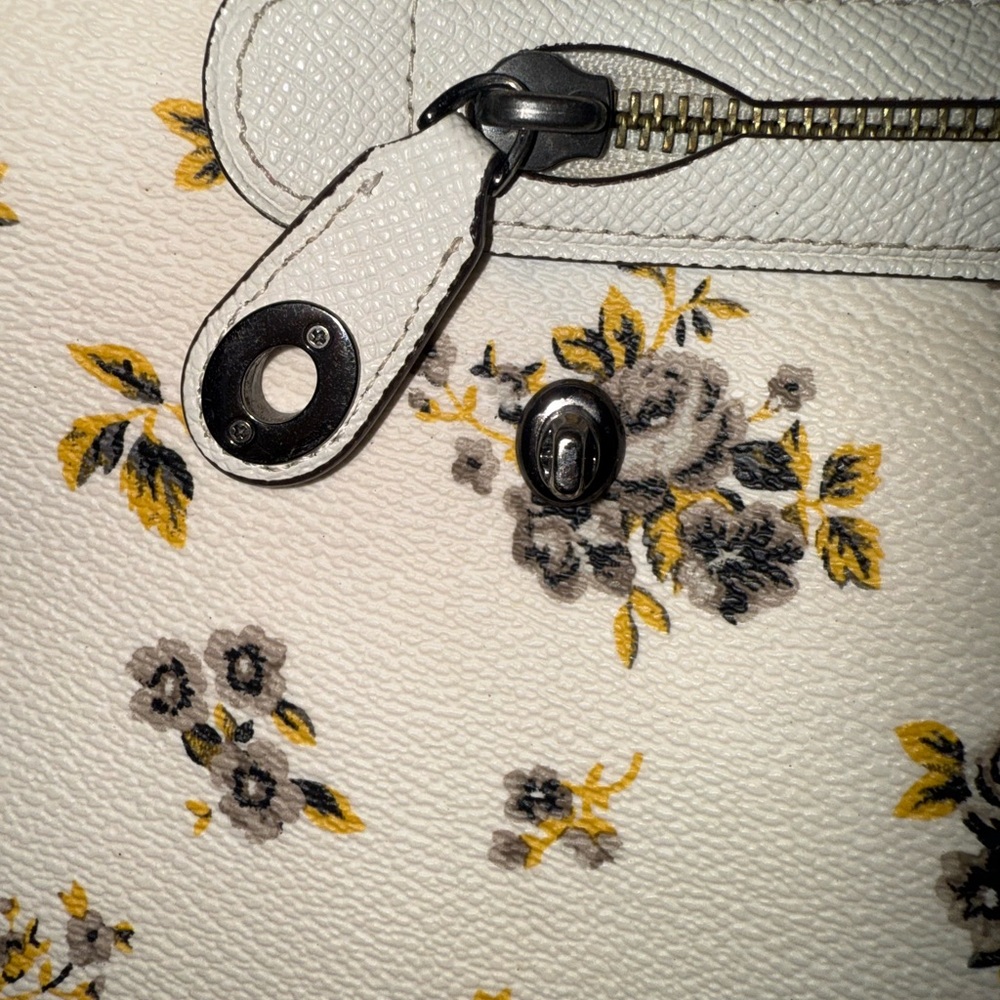 Coach Taylor Tote Yellow & Gray Floral Cream bag 💛🩶 - Picture 9 of 16